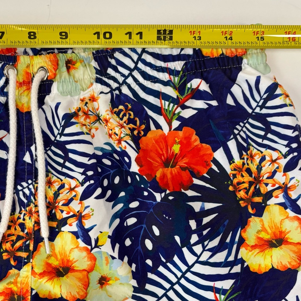 SOLOiO Weekend Tropical Floral Swim Trunks 4” Beach Board Shorts Spain Size LG - Picture 8 of 13